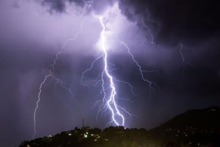 What Happens Inside a Lightning Bolt in the Split Second It Strikes
