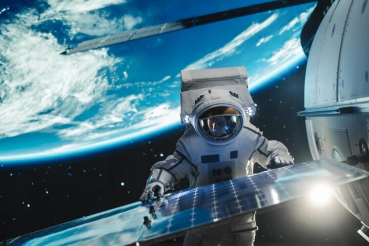Burnt Steak and Welding Fumes: Why Astronauts Insist Space Has a Distinct Smell
