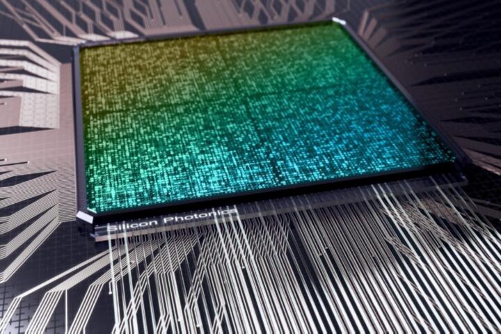 Why Silicon Photonics Moves Data With Light