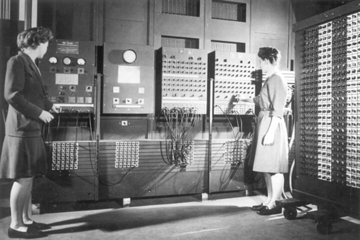 How the Earliest Computers Processed Information