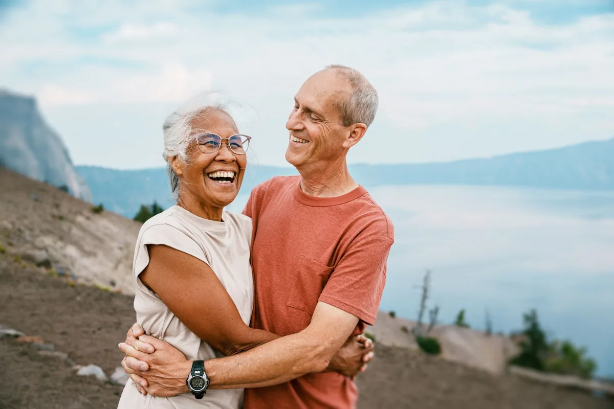 Why Cognitive Super-Agers Age Differently